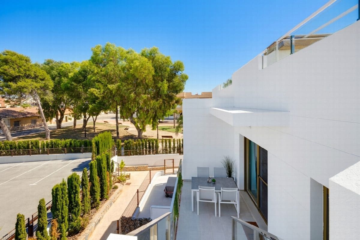 Apartamento de 2 habitaciones en Pilar de la Horadada en venta con piscina - 259.950 € (Ref: 9983171)