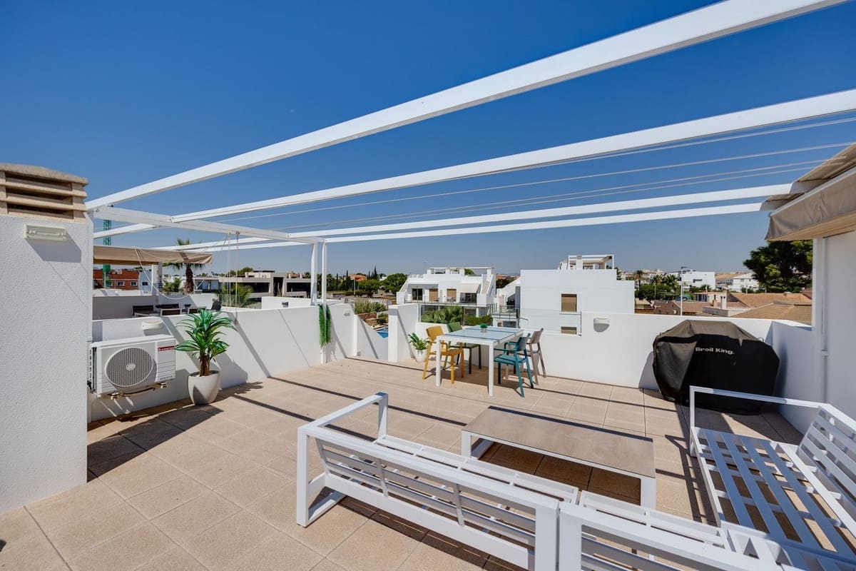 Apartamento de 2 habitaciones en Pilar de la Horadada en venta con piscina - 259.950 € (Ref: 9983171)