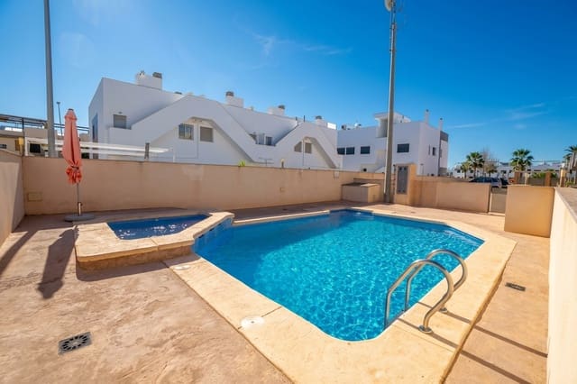 Apartamento de 2 habitaciones en Pilar de la Horadada ciudad, Pilar de la Horadada en venta con piscina - 259.000 € (Ref: 9984565)