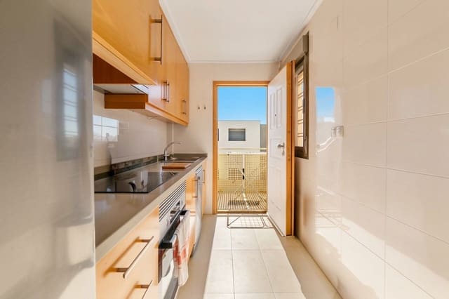 Apartamento de 2 habitaciones en Pilar de la Horadada ciudad, Pilar de la Horadada en venta con piscina - 259.000 € (Ref: 9984565)