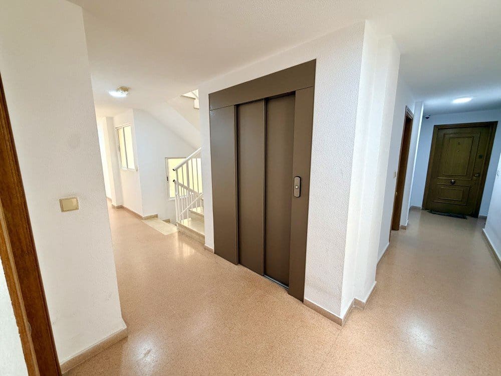 2 soverom Leilighet til salgs i Guardamar del Segura med garasje - € 192 000 (Ref: 9984566)