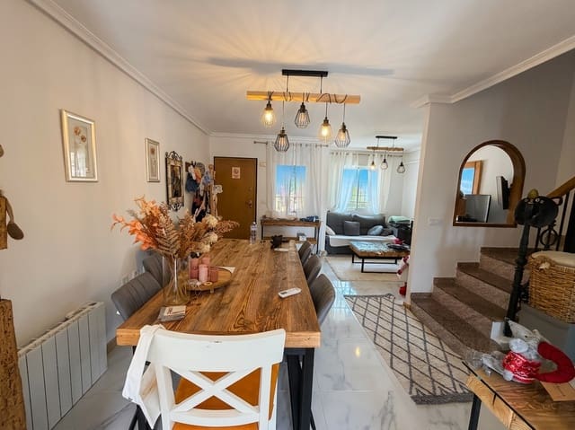 3 sovrum Bungalow till salu i Torrevieja med pool - 272 000 € (Ref: 9984567)