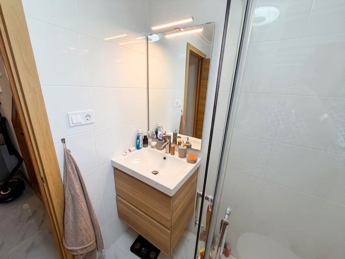3 sypialnia Bungalow na sprzedaż w Torrevieja z basenem - 272 000 € (Ref: 9984567)
