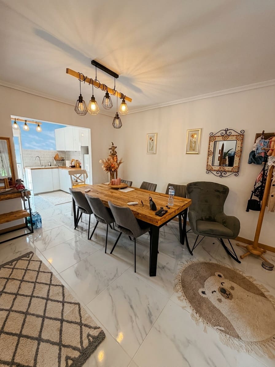 3 sypialnia Bungalow na sprzedaż w Torrevieja z basenem - 272 000 € (Ref: 9984567)