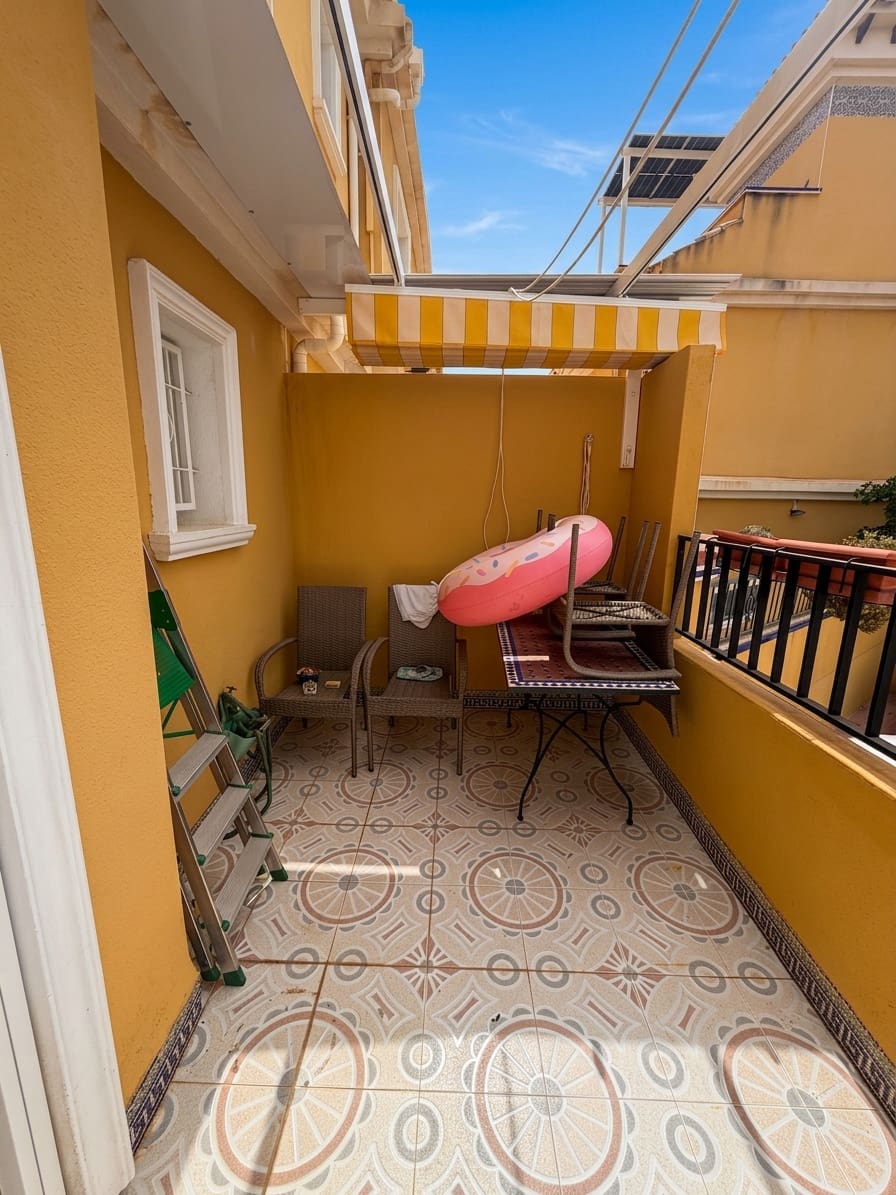 3 sypialnia Bungalow na sprzedaż w Torrevieja z basenem - 272 000 € (Ref: 9984567)