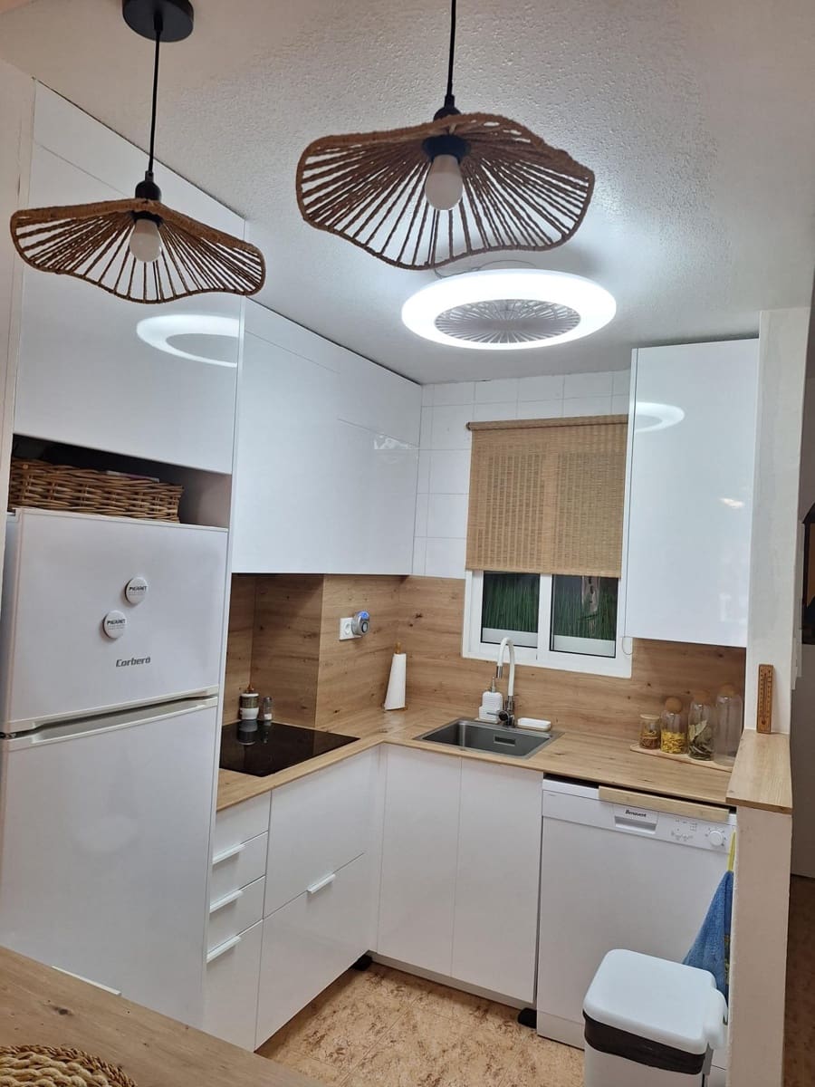 2 soveværelse Lejlighed til salg i Torrevieja - € 148.900 (Ref: 9984568)