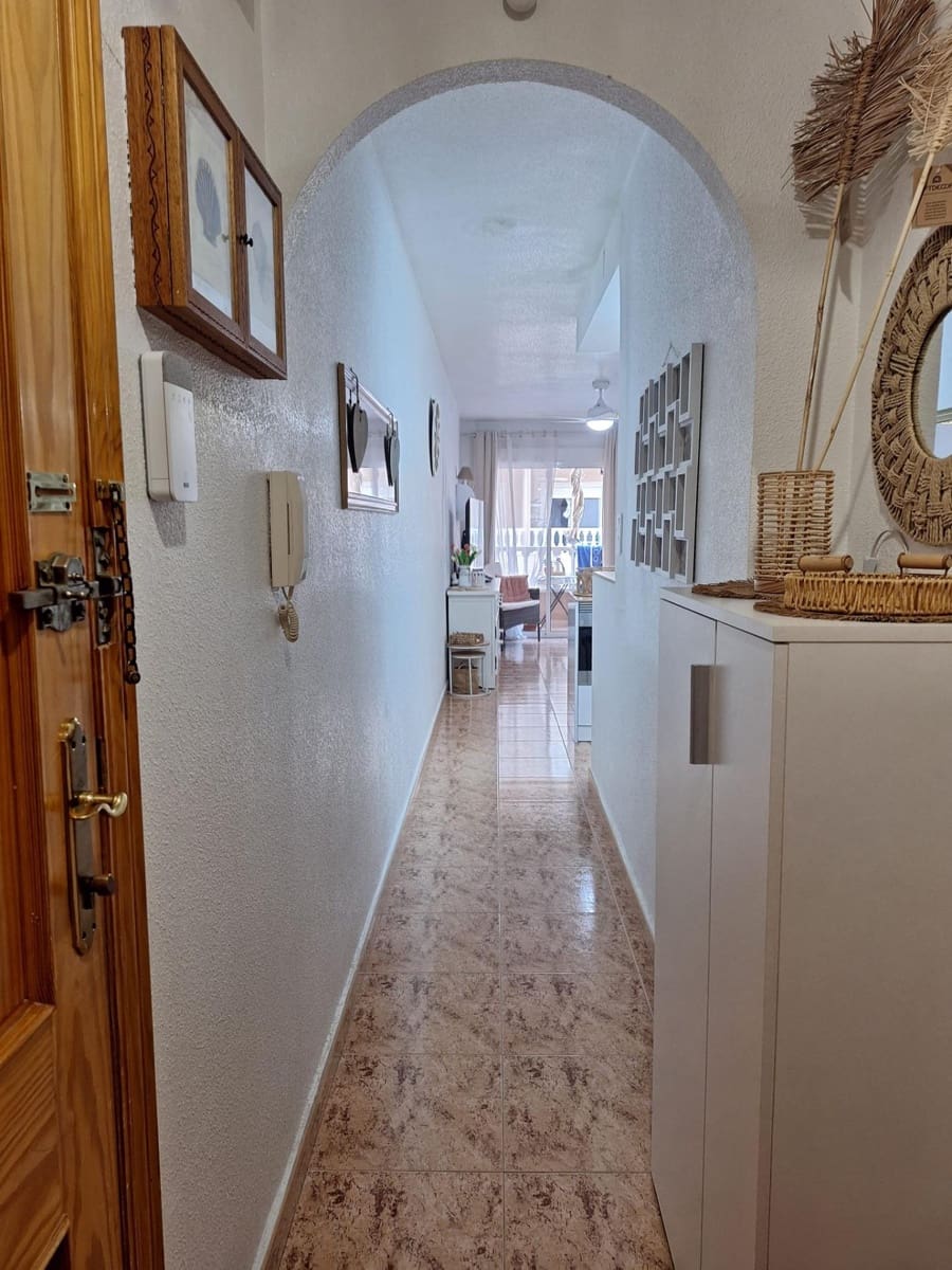 2 soveværelse Lejlighed til salg i Torrevieja - € 148.900 (Ref: 9984568)