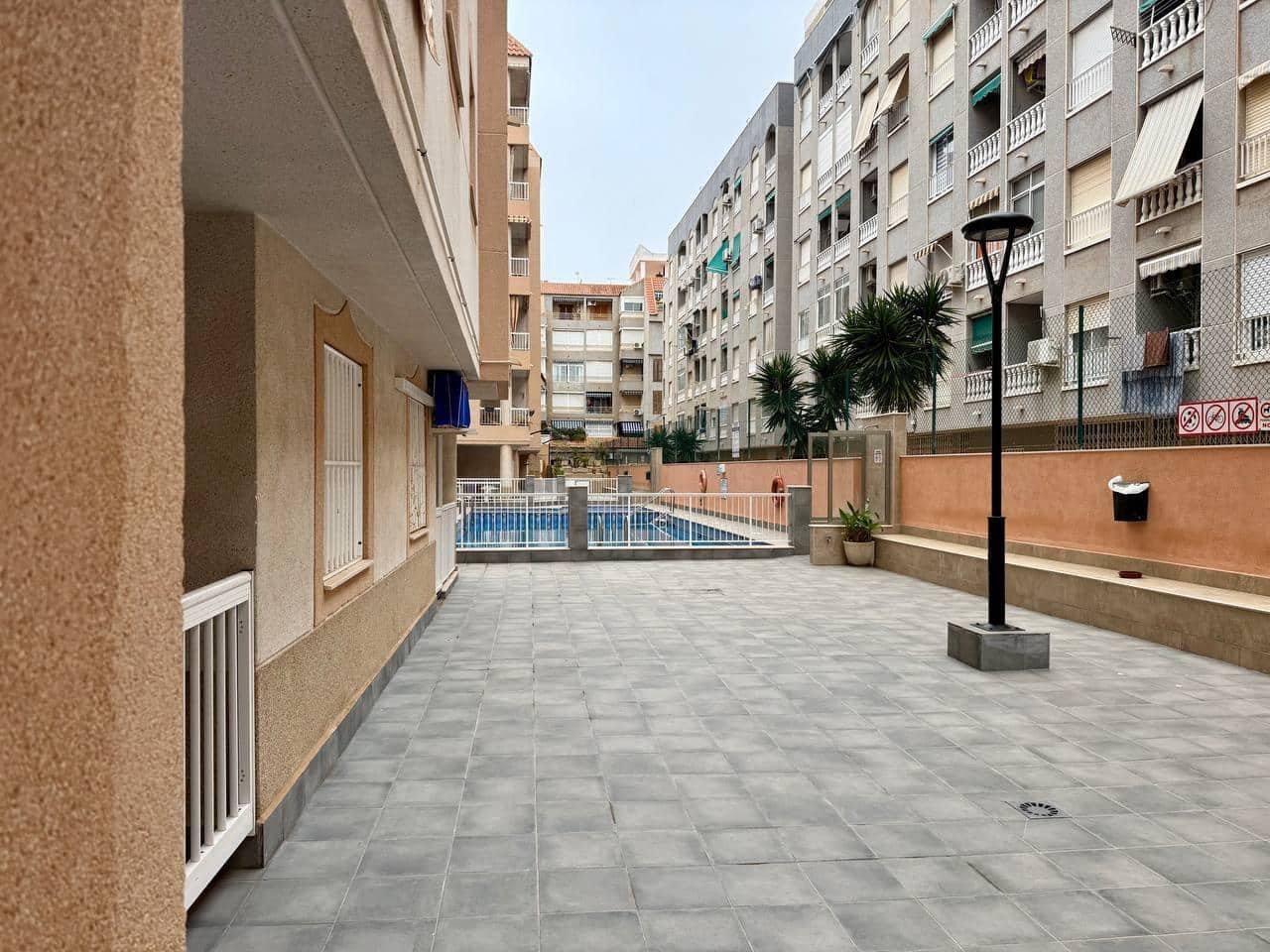 2 soverom Leilighet til salgs i Torrevieja - € 189 900 (Ref: 9984572)