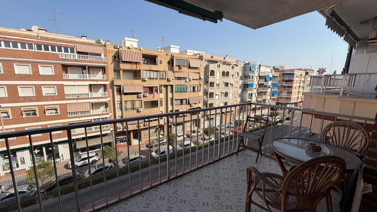 2 soveværelse Lejlighed til salg i Torrevieja - € 167.000 (Ref: 9984573)