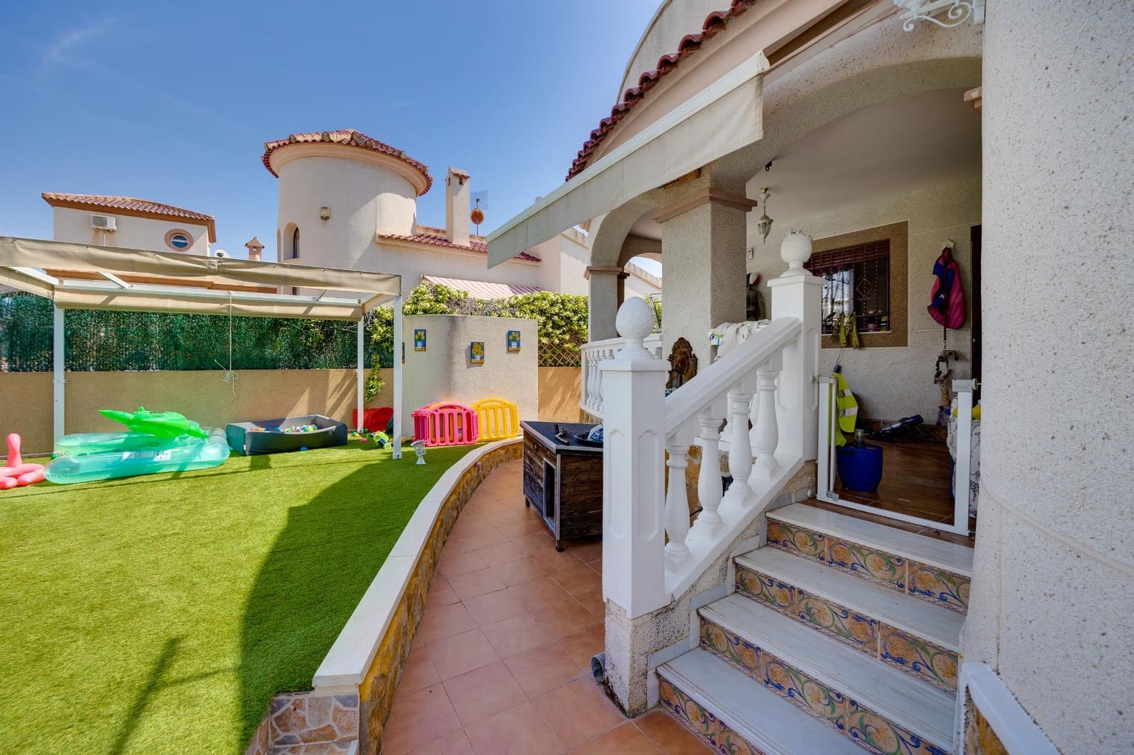 3 Zimmer Villa zu verkaufen in San Fulgencio mit Garage - 399.000 € (Ref: 9986545)