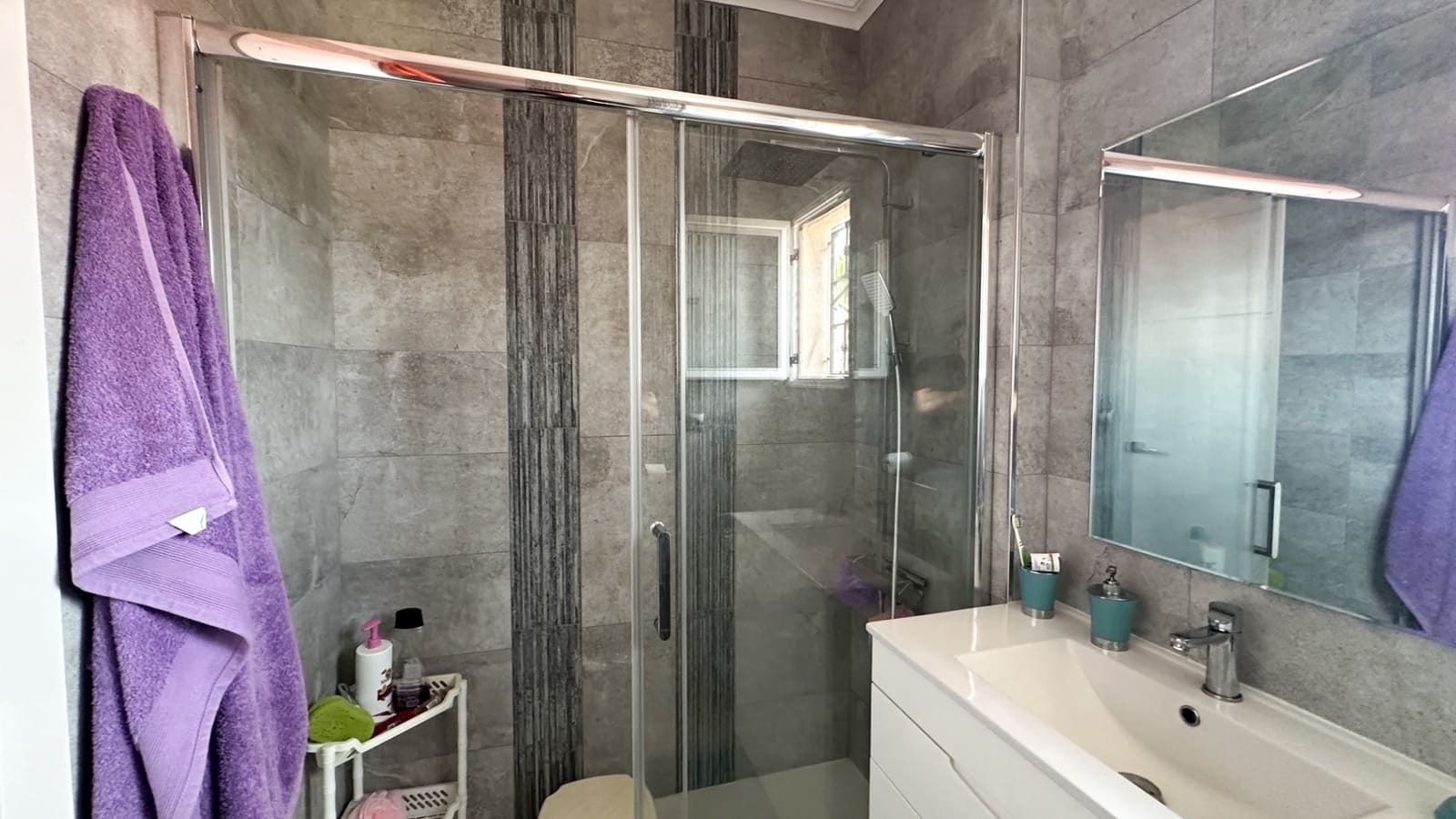 2 sypialnia Bungalow na sprzedaż w Orihuela Costa z basenem - 164 900 € (Ref: 9986546)