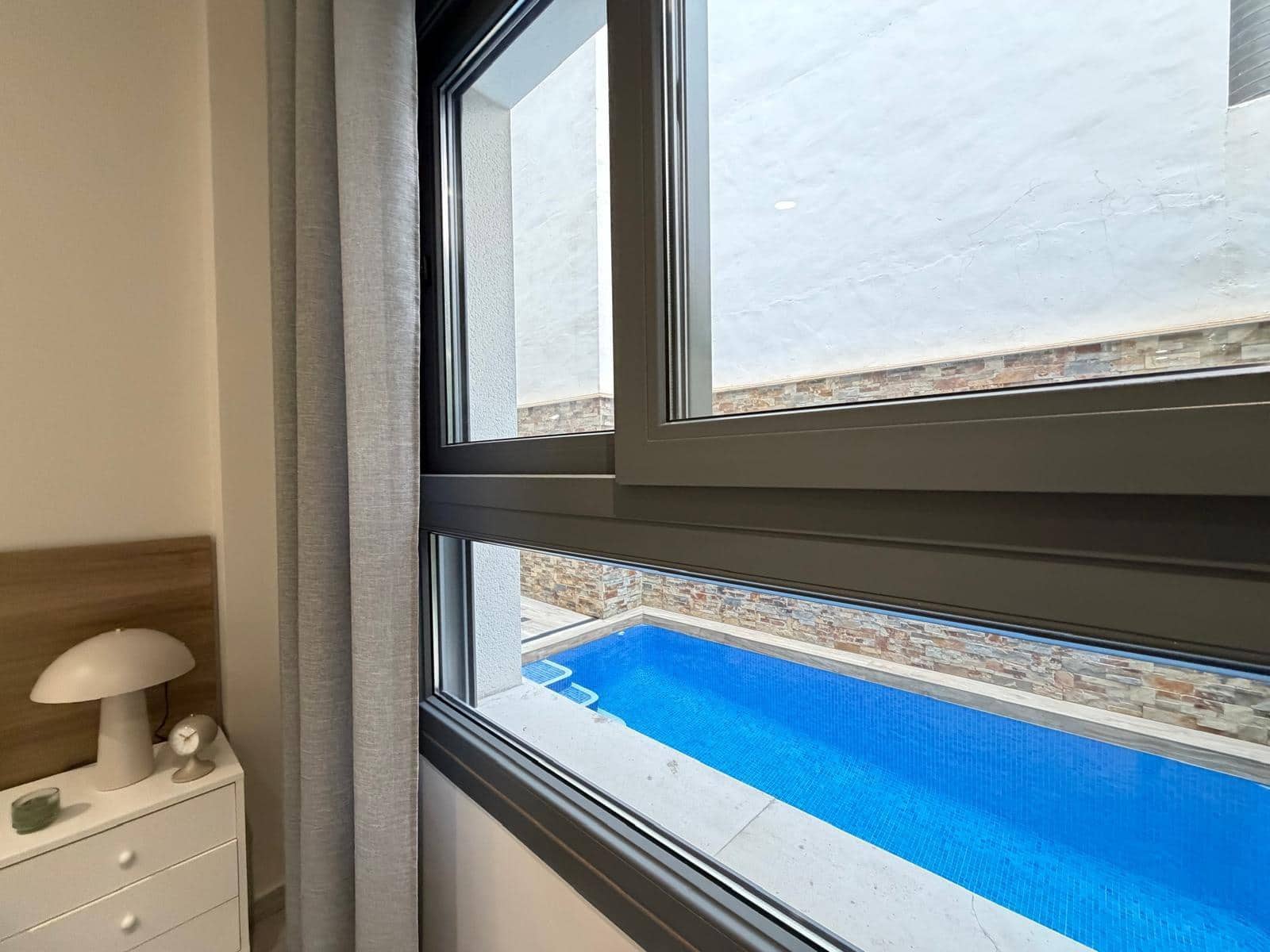 1 soveværelse Lejlighed til salg i Torrevieja med swimmingpool - € 155.000 (Ref: 9986551)
