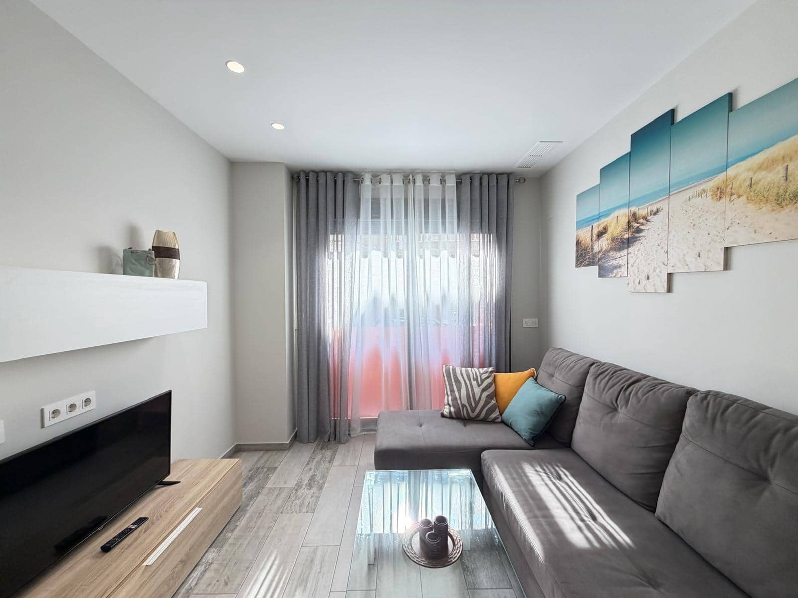 1 soveværelse Lejlighed til salg i Torrevieja med swimmingpool - € 155.000 (Ref: 9986551)