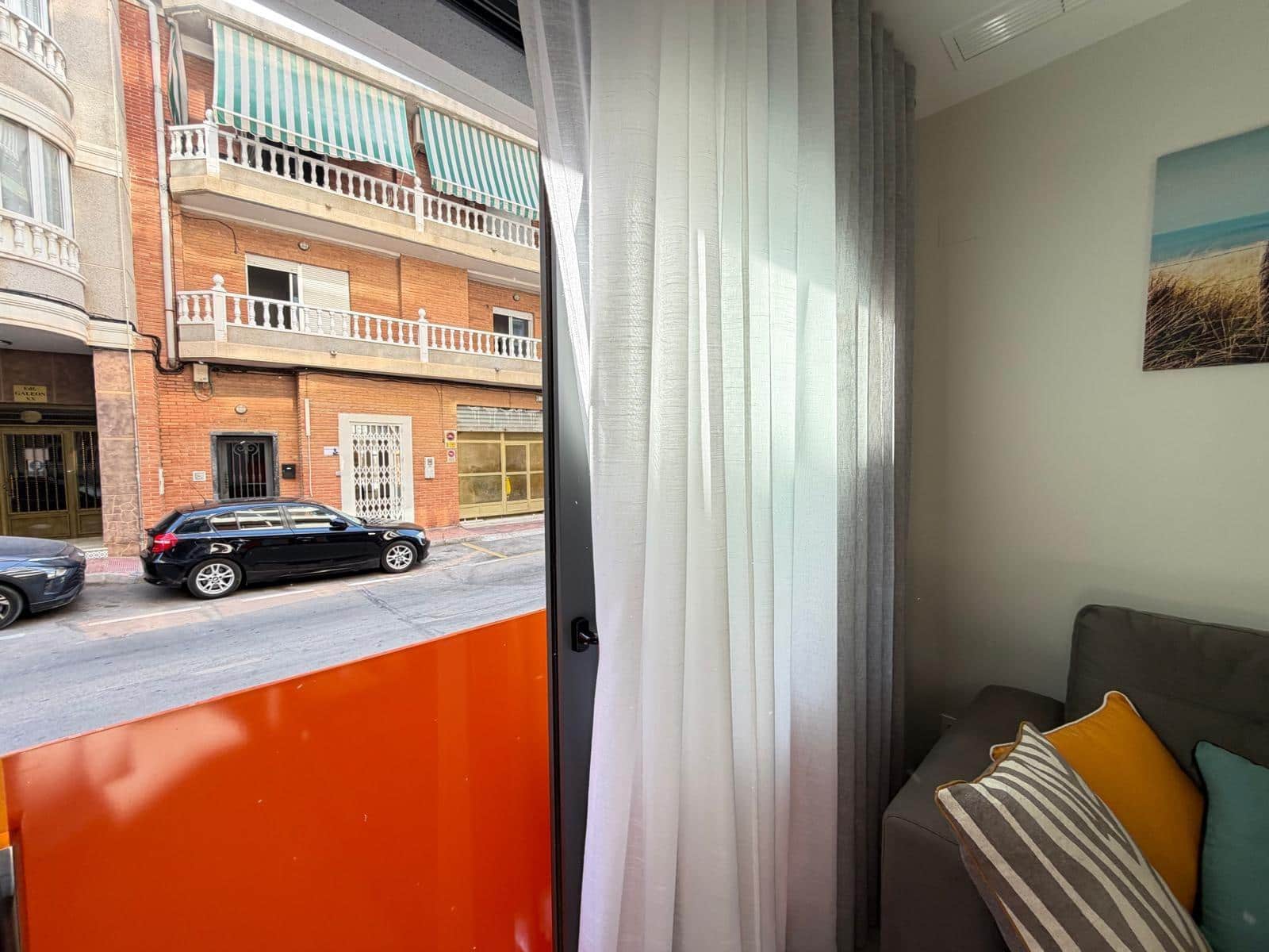 1 soveværelse Lejlighed til salg i Torrevieja med swimmingpool - € 155.000 (Ref: 9986551)