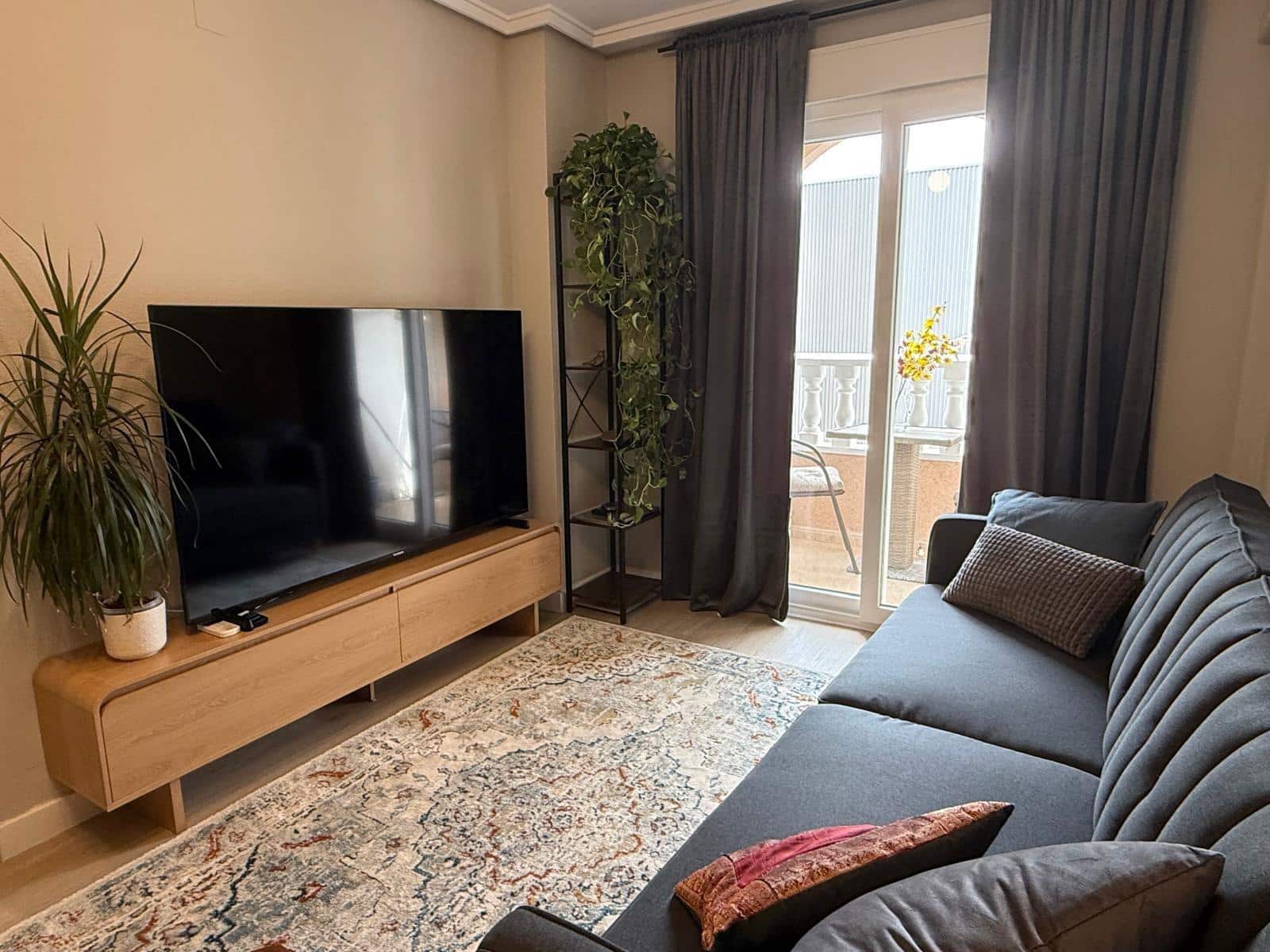 1 soveværelse Lejlighed til salg i Torrevieja med swimmingpool - € 149.000 (Ref: 9986552)
