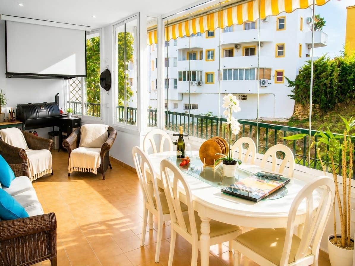 2 bedroom Apartment for sale in Mijas Costa with pool garage - € 359,000 (Ref: 9990390)