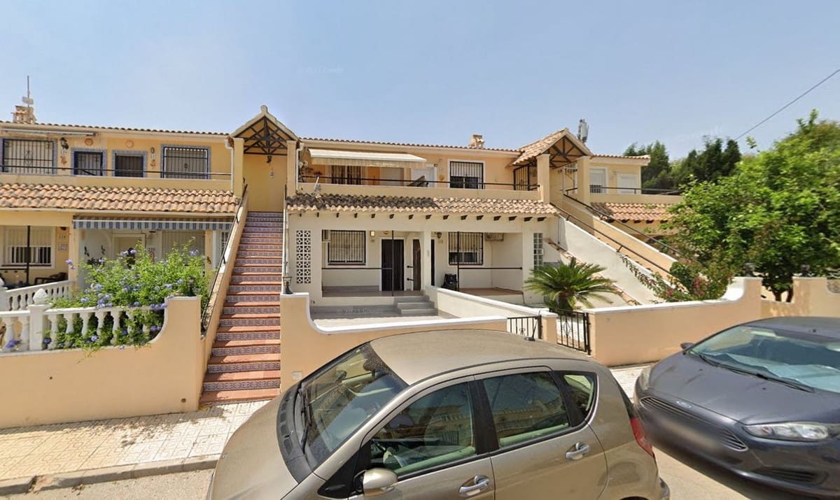 2 bedroom Apartment for sale in Villamartin with pool - € 129,000 (Ref: 9990393)