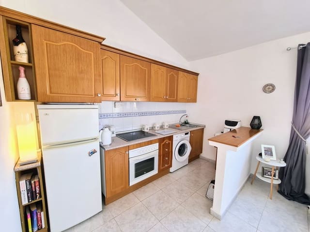 2 soveværelse Lejlighed til salg i Villamartin, Orihuela med swimmingpool - € 129.000 (Ref: 9990393)