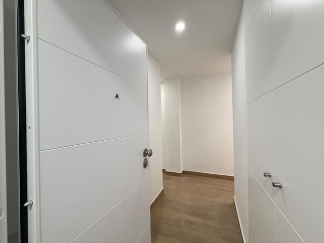 2 soveværelse Lejlighed til salg i Avenida Habaneras - Curva de Palangre, Torrevieja med swimmingpool - € 330.000 (Ref: 9990396)