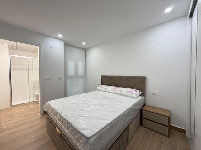 2 soveværelse Lejlighed til salg i Avenida Habaneras - Curva de Palangre, Torrevieja med swimmingpool - € 330.000 (Ref: 9990396)
