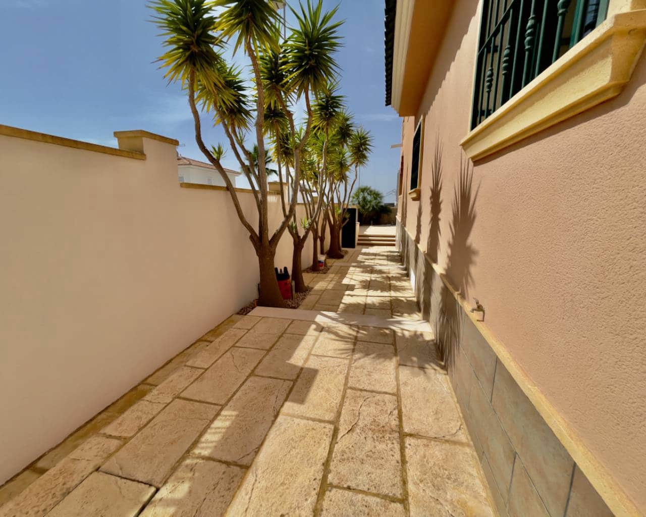 4 soveværelse Villa til salg i Ciudad Quesada - € 470.000 (Ref: 9993932)