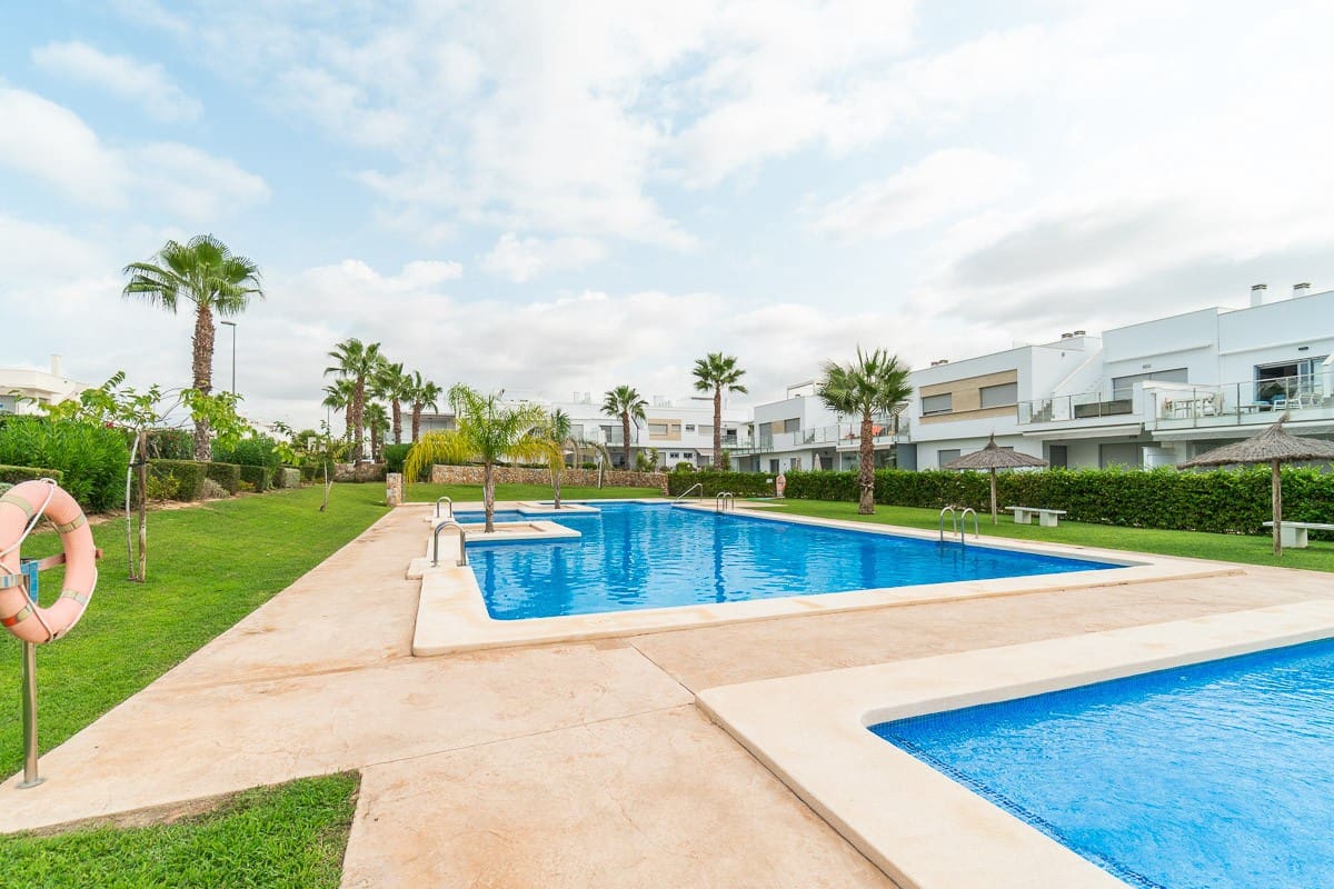 2 camera da letto Bungalow in vendita in Vistabella con piscina - 239.900 € (Rif: 9993934)