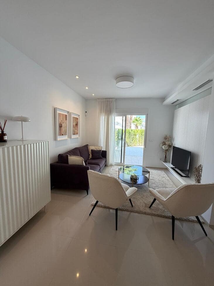 3 sypialnia Bungalow na sprzedaż w Ciudad Quesada z basenem garażem - 379 000 € (Ref: 9993935)