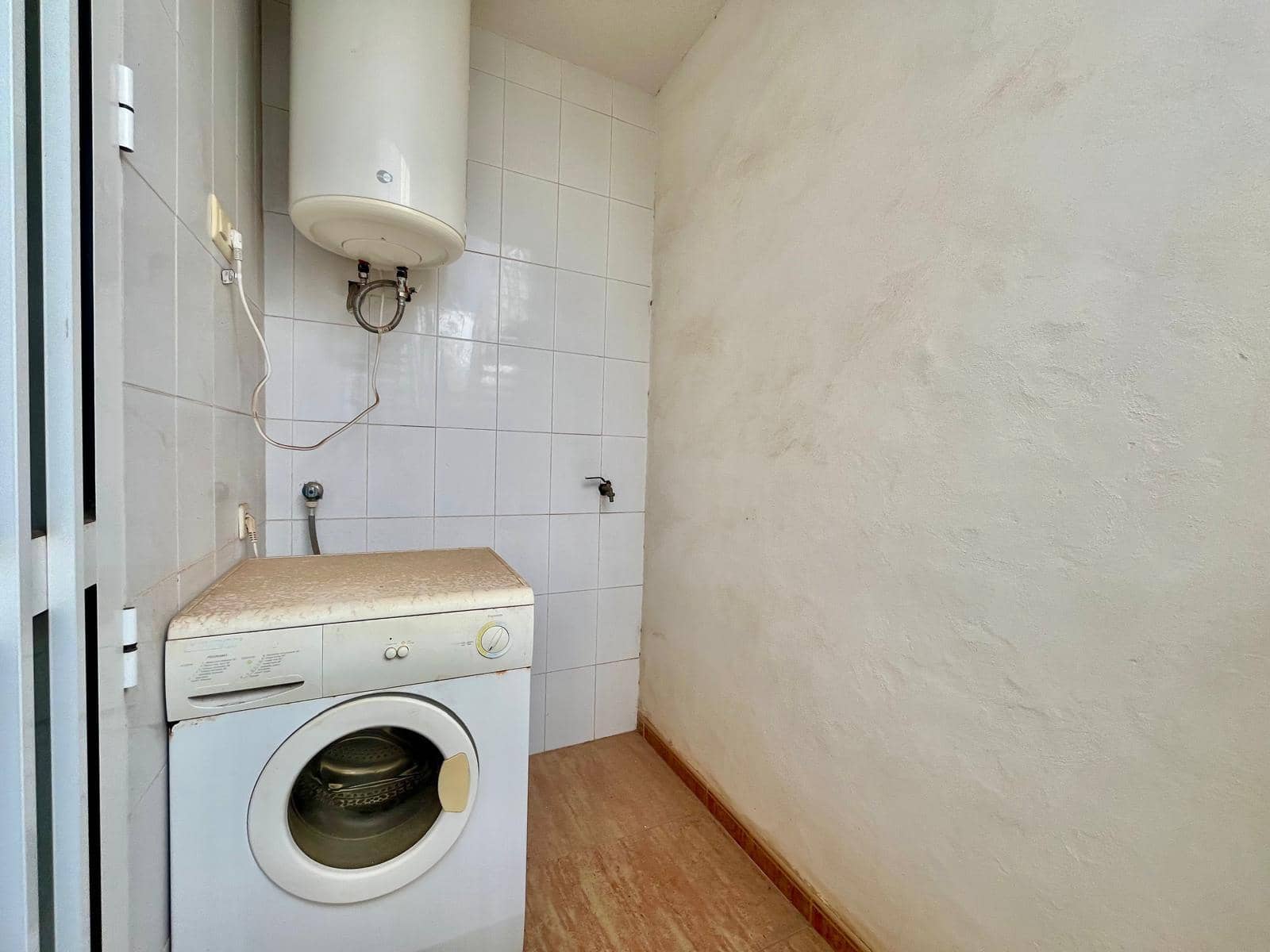 Bungalow de 2 habitaciones en Orihuela Costa en venta con piscina - 145.000 € (Ref: 9993936)