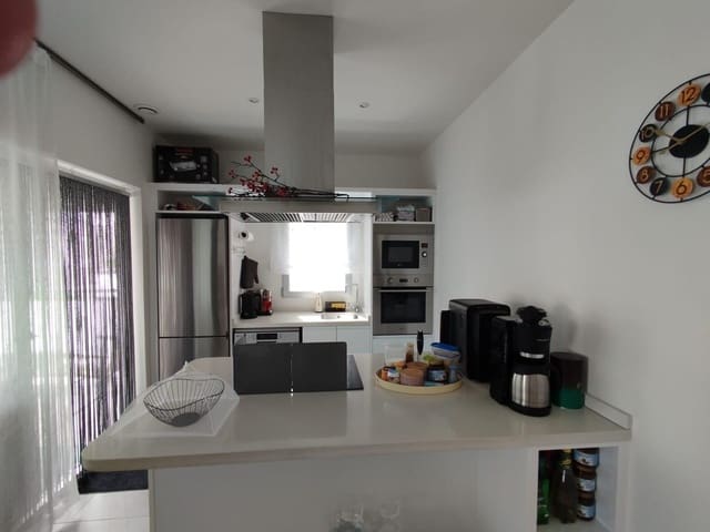 2 soverom Leilighet til salgs i Villamartin, Orihuela med svømmebasseng - € 280 000 (Ref: 9993937)
