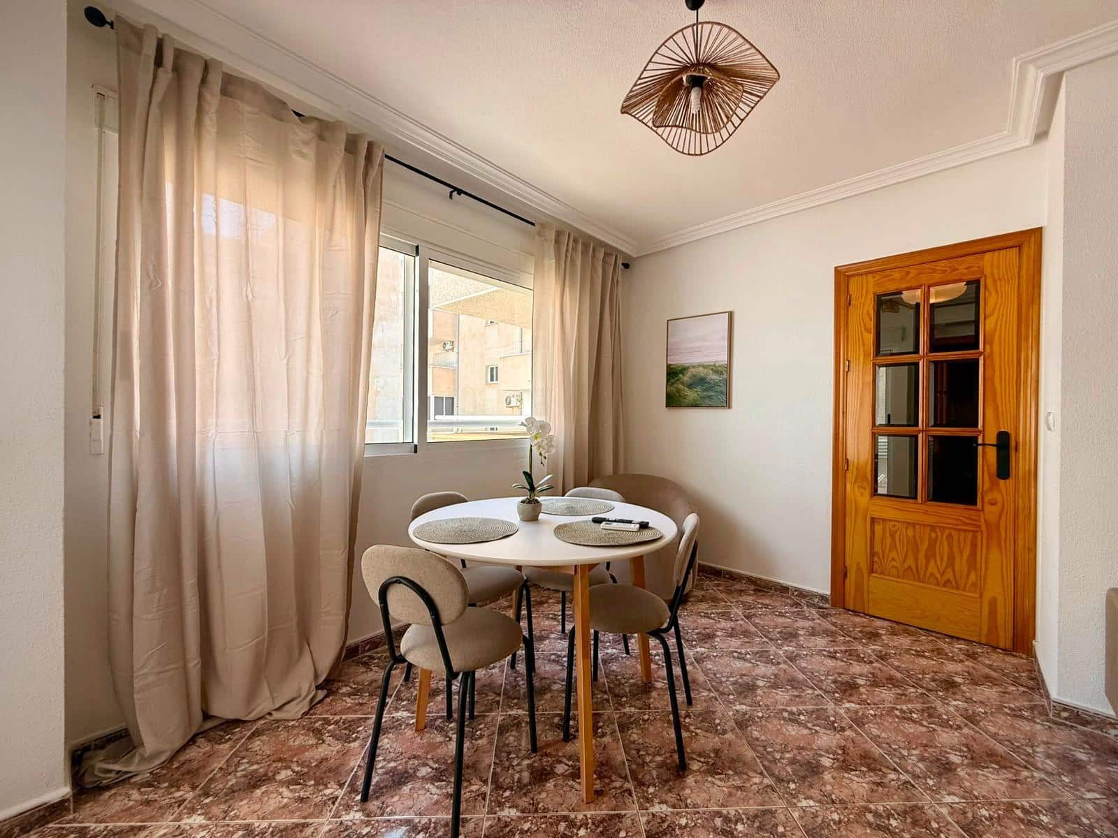 2 slaapkamer Appartement te koop in Torrevieja - € 159.900 (Ref: 9993938)