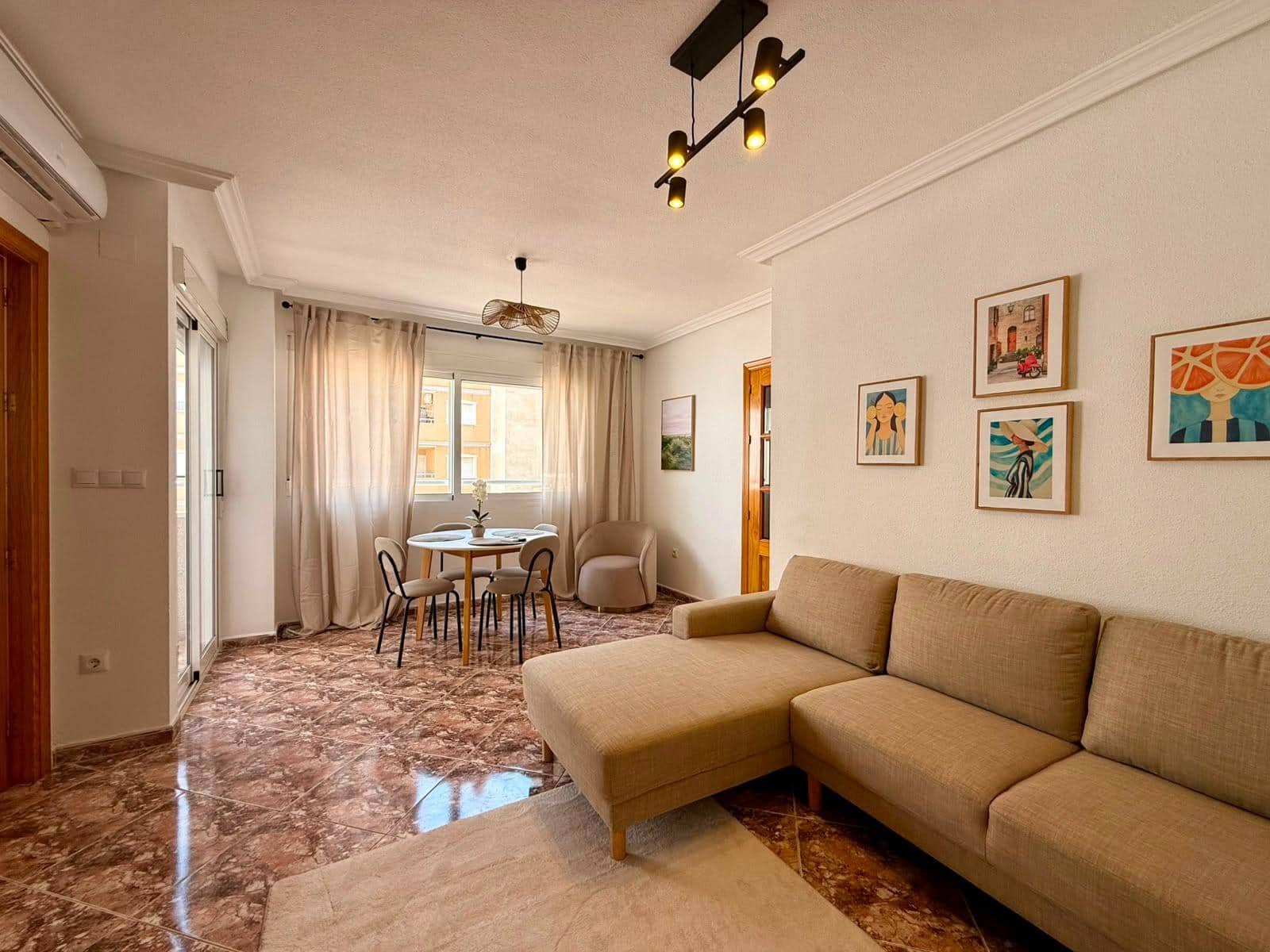 2 slaapkamer Appartement te koop in Torrevieja - € 159.900 (Ref: 9993938)