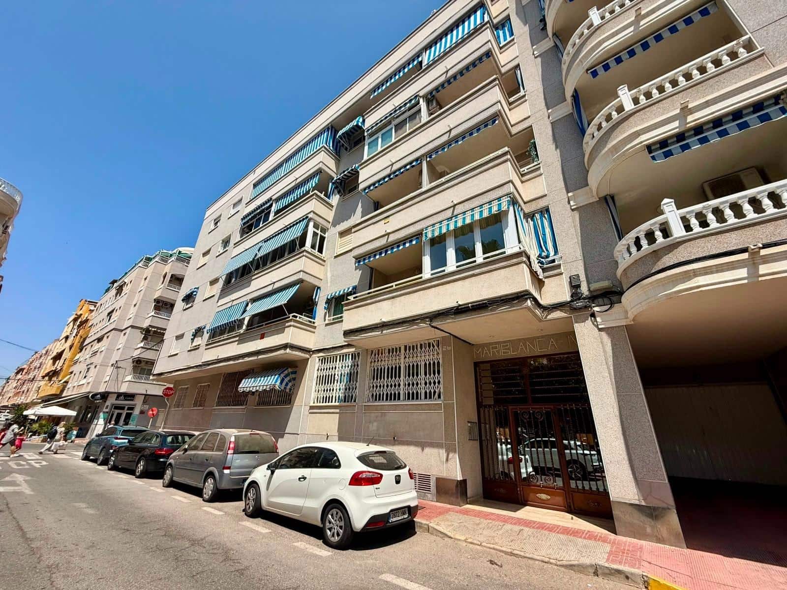 2 slaapkamer Appartement te koop in Torrevieja - € 159.900 (Ref: 9993938)