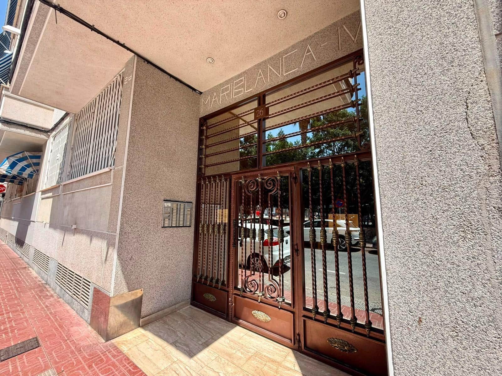 2 slaapkamer Appartement te koop in Torrevieja - € 159.900 (Ref: 9993938)