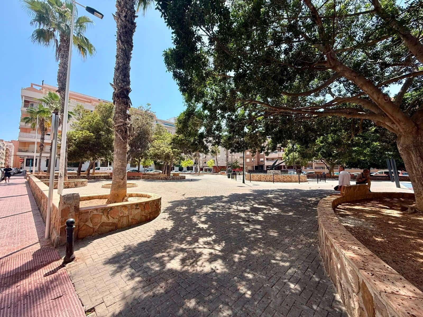 2 slaapkamer Appartement te koop in Torrevieja - € 159.900 (Ref: 9993938)