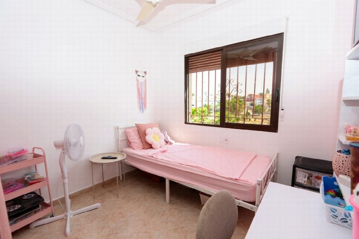 2 bedroom Villa for sale in Orihuela with pool garage - € 218,000 (Ref: 9993965)