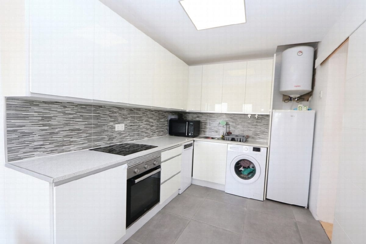 2 bedroom Villa for sale in Orihuela with pool garage - € 218,000 (Ref: 9993965)