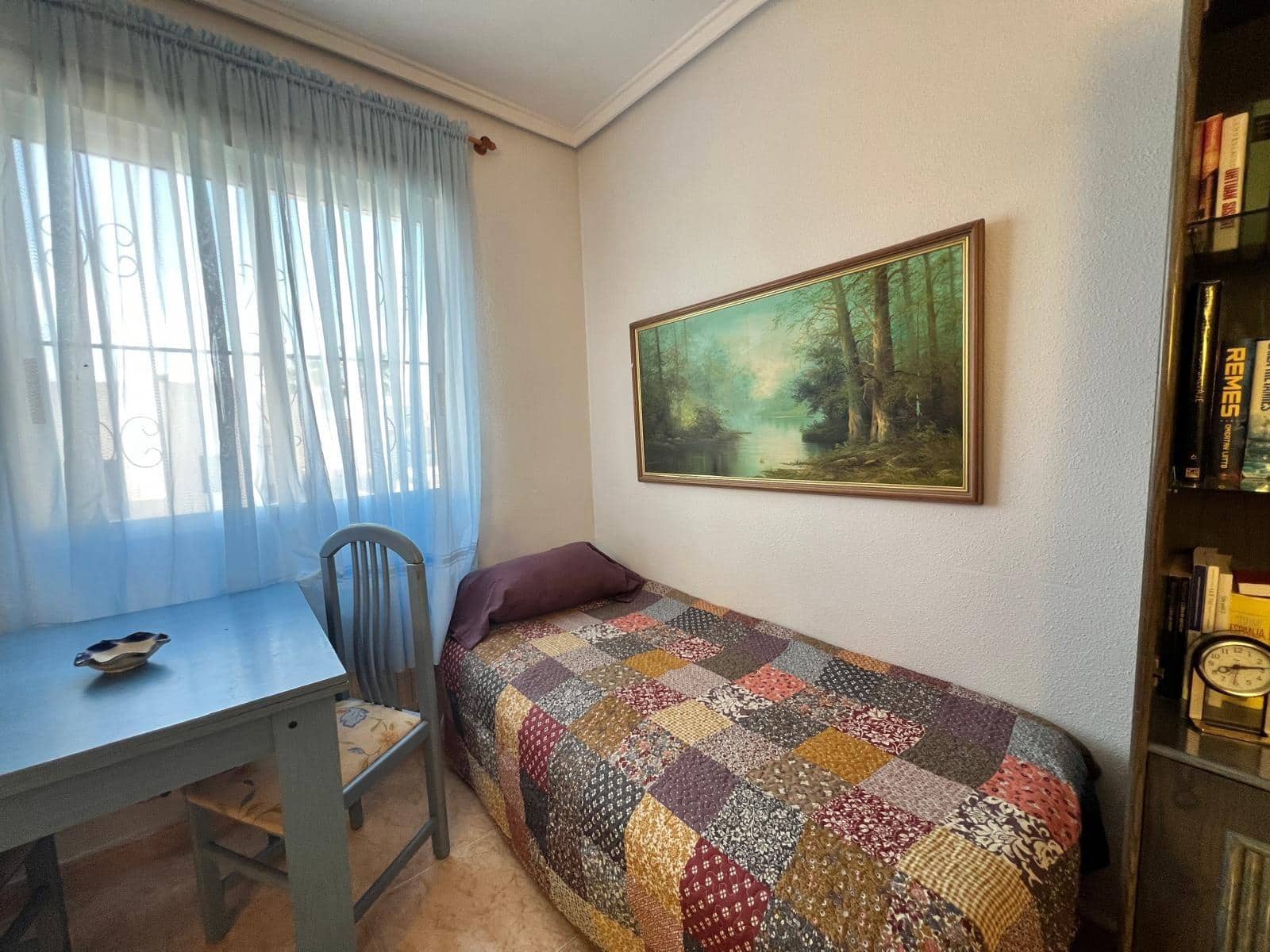 3 makuuhuone Rivitalo myytävänä paikassa Torrevieja mukana uima-altaan - 315 000 € (Ref: 9993966)