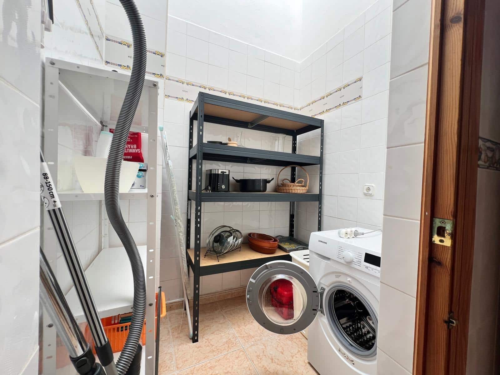3 makuuhuone Rivitalo myytävänä paikassa Torrevieja mukana uima-altaan - 315 000 € (Ref: 9993966)