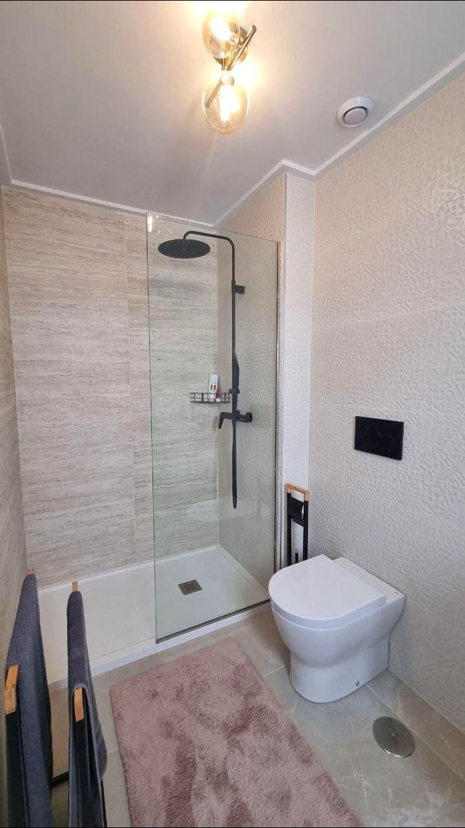 2 slaapkamer Penthouse te koop in Torrevieja met zwembad - € 341.000 (Ref: 9994852)