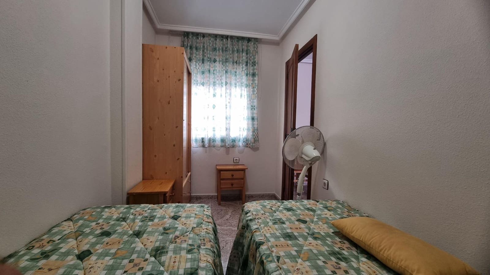 2 soveværelse Lejlighed til salg i Torrevieja - € 144.900 (Ref: 9994855)