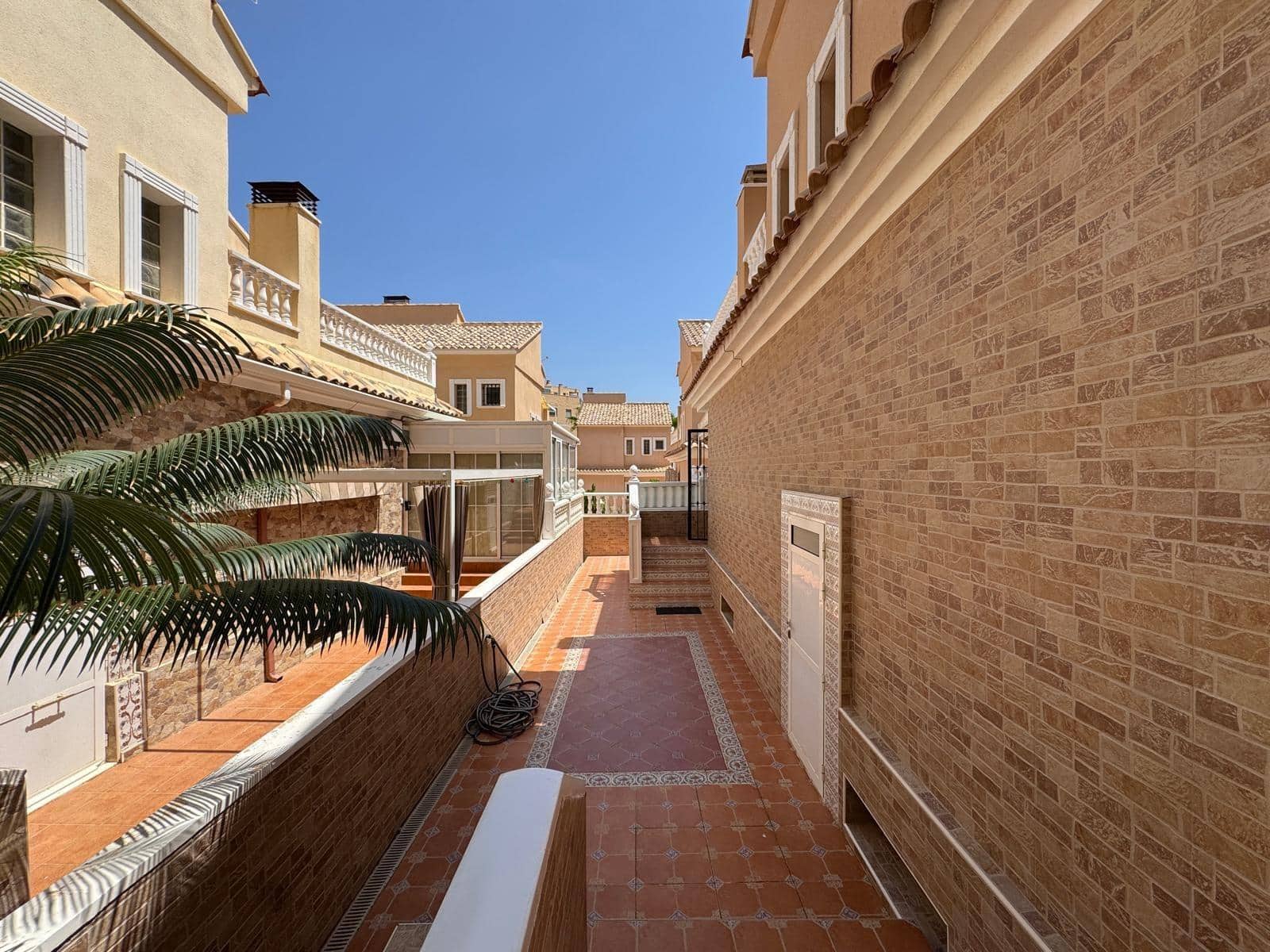 3 slaapkamer Huis te koop in Guardamar del Segura met zwembad - € 283.500 (Ref: 9994860)