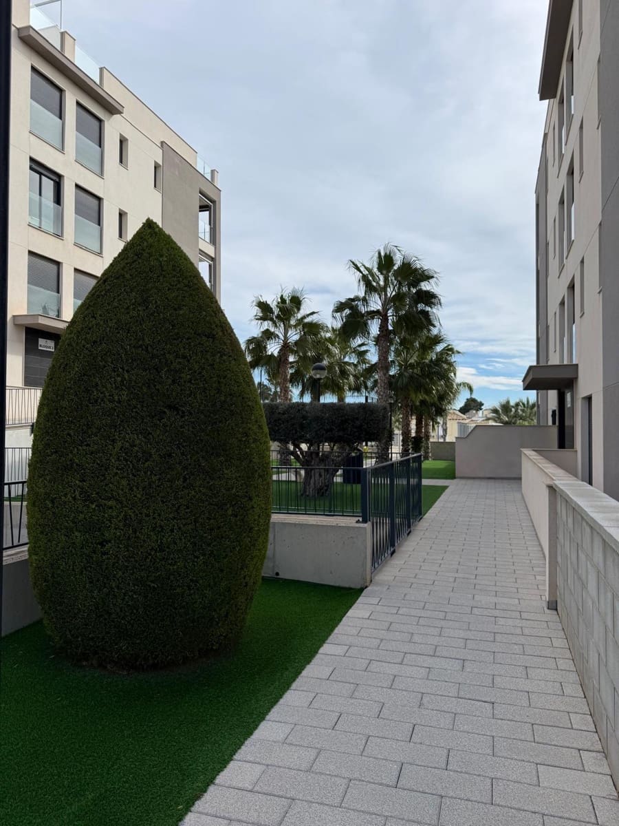 2 bedroom Apartment for sale in Orihuela Costa with pool - € 229,000 (Ref: 9994864)