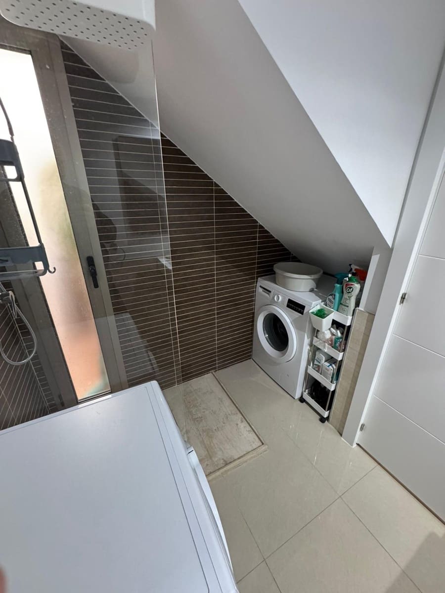 3 chambre Maison de Ville à vendre à Torrevieja avec piscine - 375 000 € (Ref: 9994868)