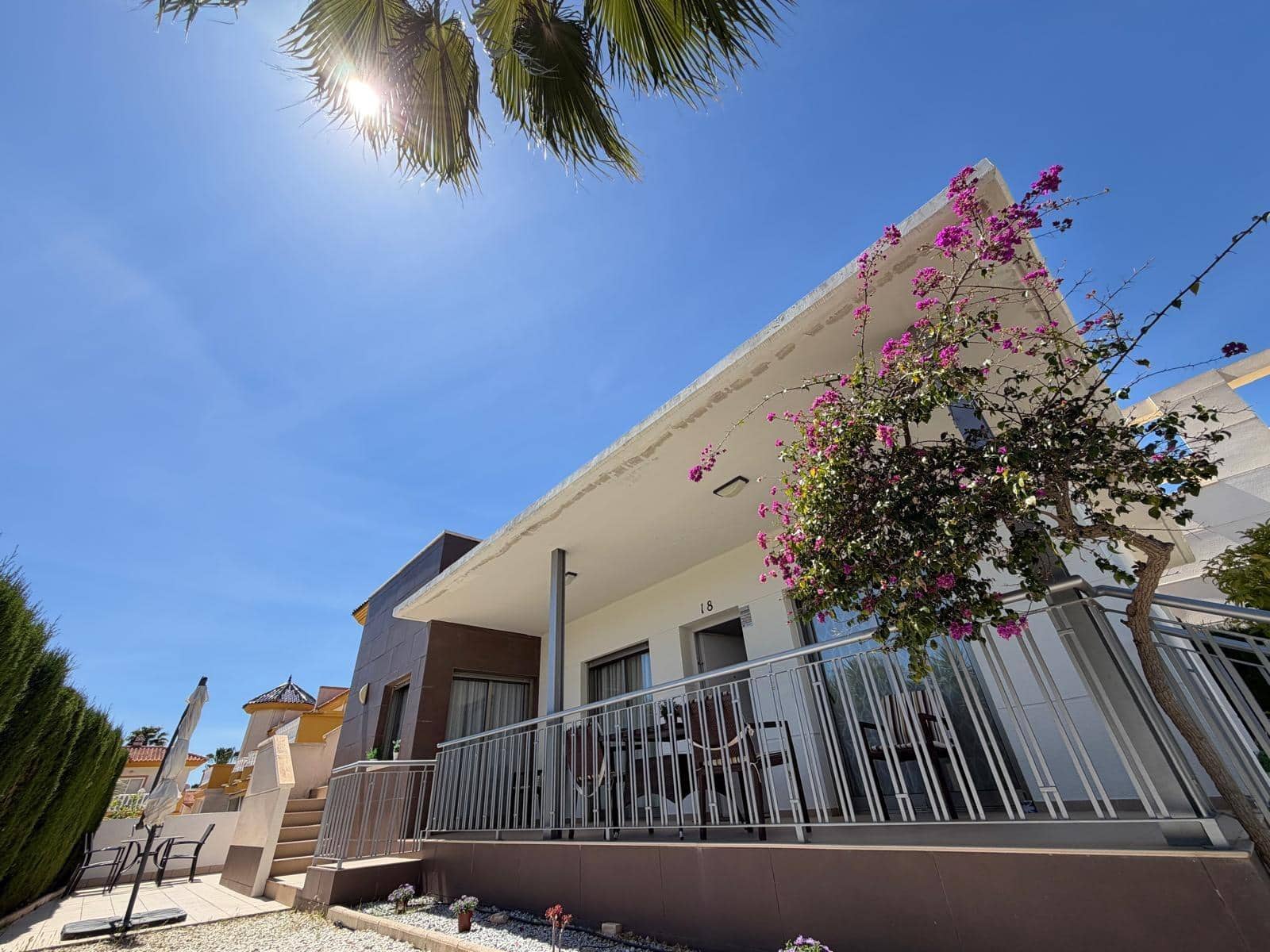 4 soveværelse Villa til salg i Ciudad Quesada med swimmingpool - € 420.000 (Ref: 9994869)
