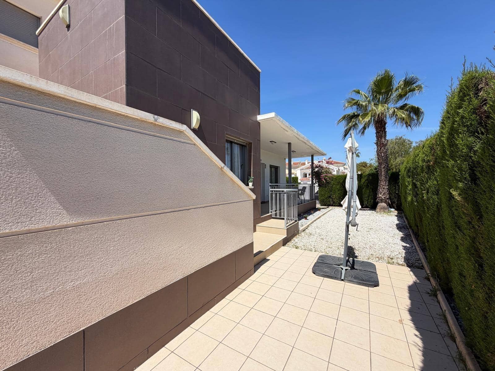 4 soveværelse Villa til salg i Ciudad Quesada med swimmingpool - € 420.000 (Ref: 9994869)