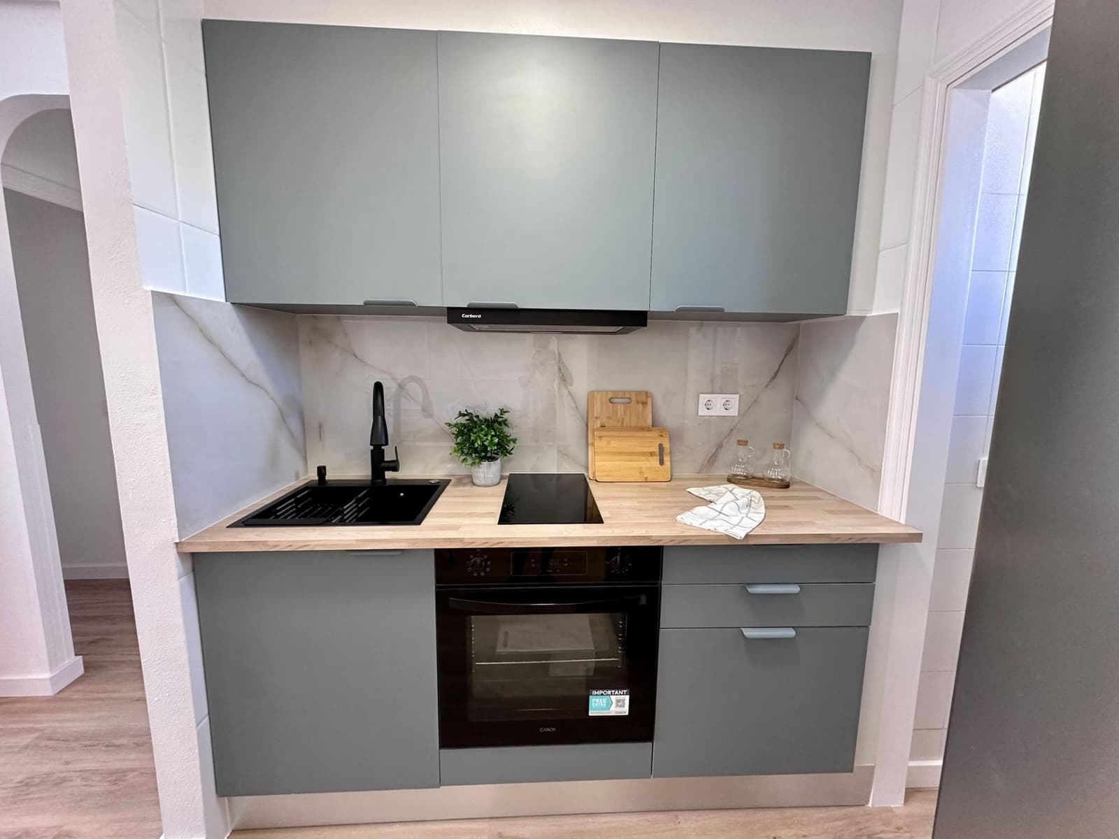 2 soverom Leilighet til salgs i Torrevieja med svømmebasseng - € 199 900 (Ref: 9994871)