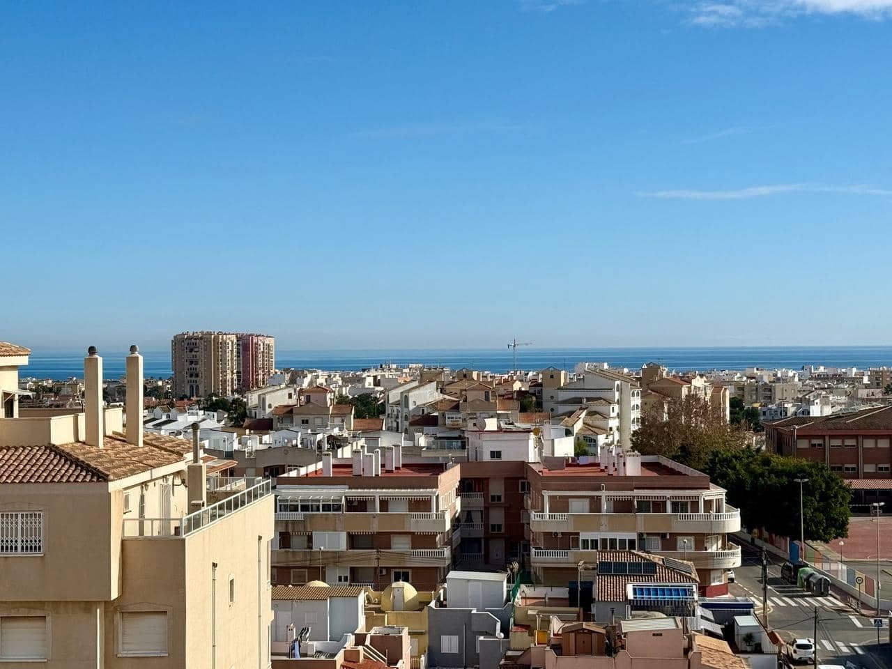 1 soverom Penthouse til salgs i Torrevieja - € 149 900 (Ref: 9994872)