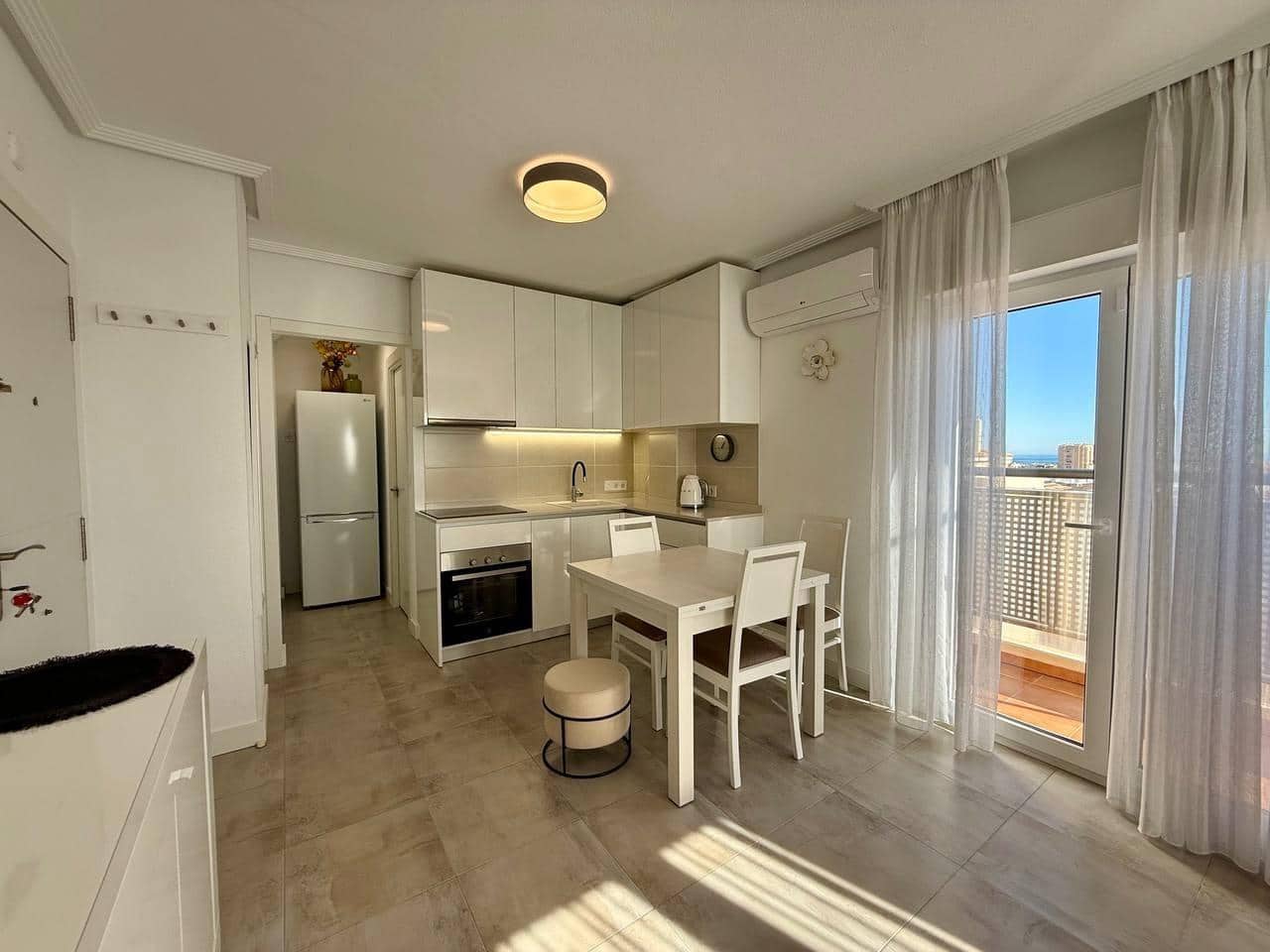 1 soverom Penthouse til salgs i Torrevieja - € 149 900 (Ref: 9994872)