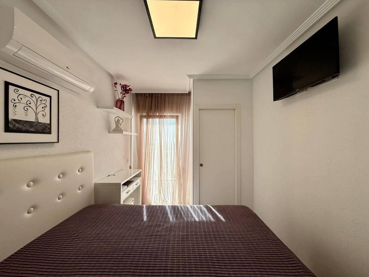 1 soverom Penthouse til salgs i Torrevieja - € 149 900 (Ref: 9994872)