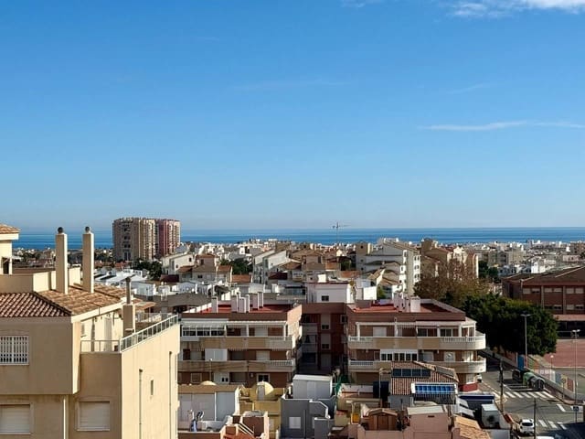 1 soverom Penthouse til salgs i Nueva Torrevieja, Torrevieja - € 149 900 (Ref: 9994872)